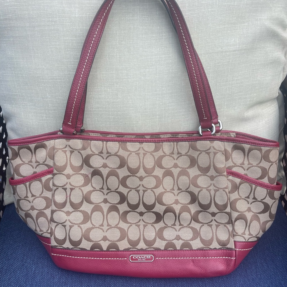The Perfect Fall Coach Bag and Matching Wallet🍁Great used condition